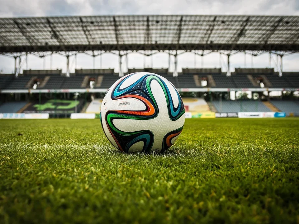 cat dureaza un meci de fotbal